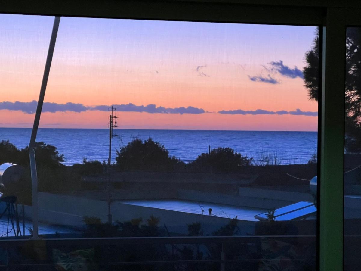 Kakovatos - Luxury Sea View Apartment “Theodora” 54M2. 外观 照片